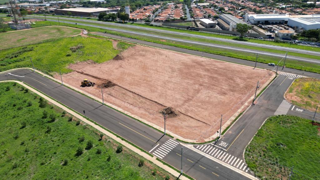 Prefeito Cido Ferrari assina ordem de serviço para construção de usina fotovoltaica em Matão