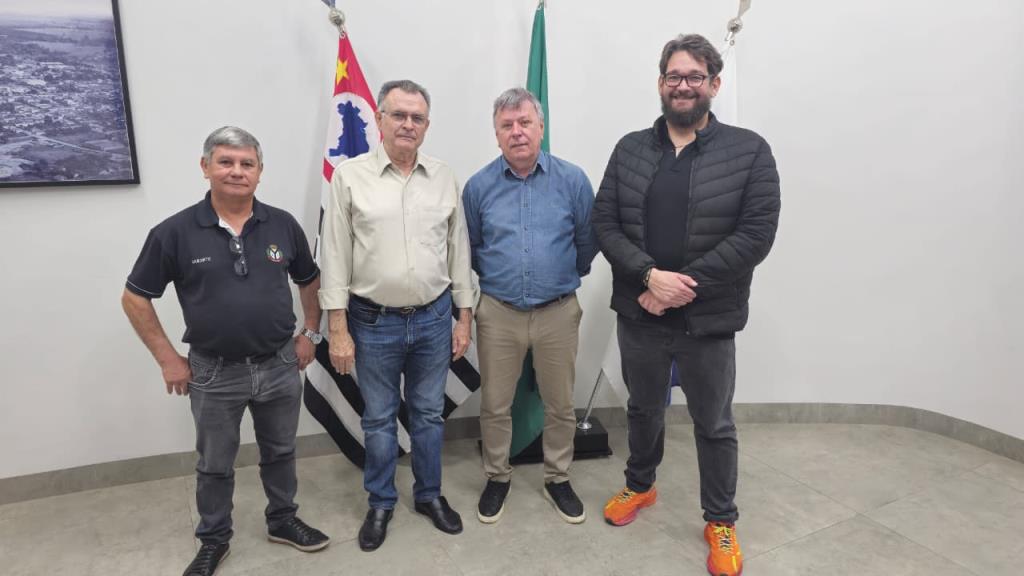 Programa de Videomonitoramento de Matão recebe visita do prefeito de São João da Boa Vista