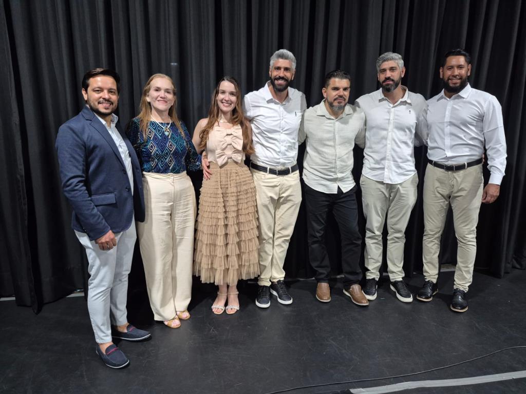 Na ‘Sexta Básica’ (13) teve canções de amor com a dupla ‘BelaMur’ na Casa da Cultura