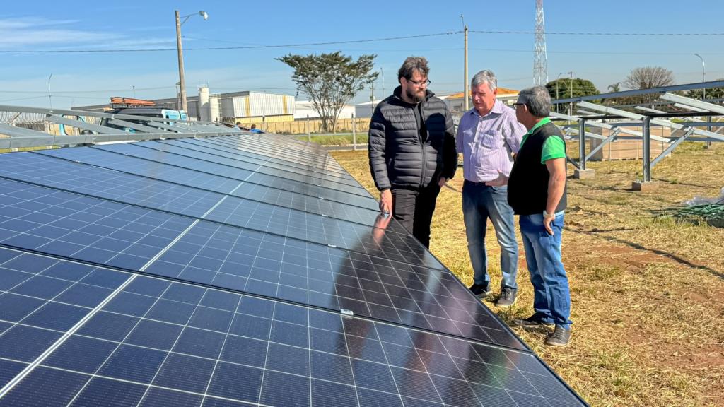 Começa a implantação das placas da primeira usina fotovoltaica de Matão