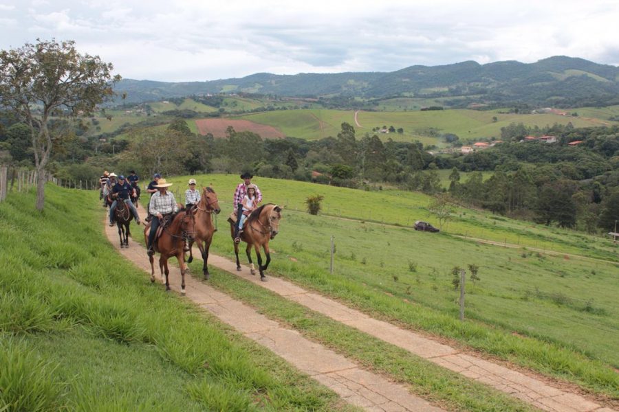 CENTRO DE TREINAMENTO EQUESTRE EXTREMA