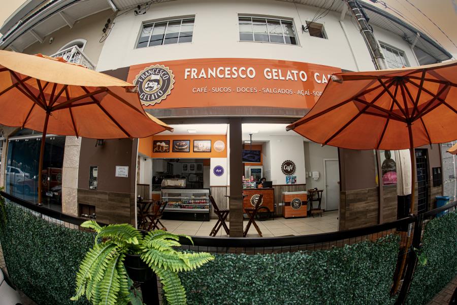 FRANCESCO GELATO