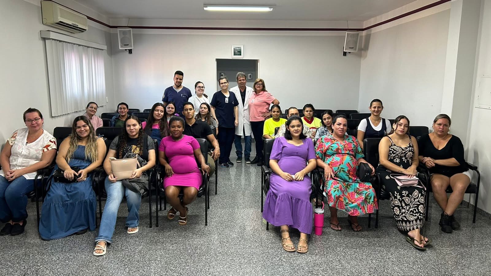 Gestantes de Urânia participam do projeto “Visita à Maternidade” em Jales