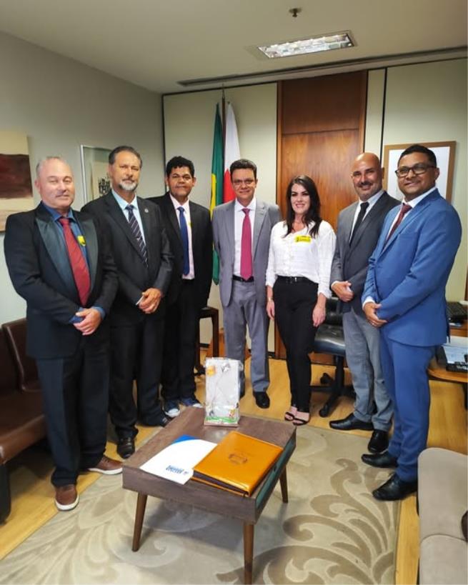 💙🏛️A Câmara continua no compromisso de trabalhar por mais conquistas para a nossa população na capital do Brasil!