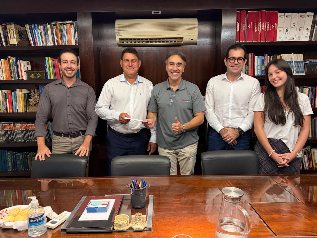 Compromisso constante com o dinheiro público!