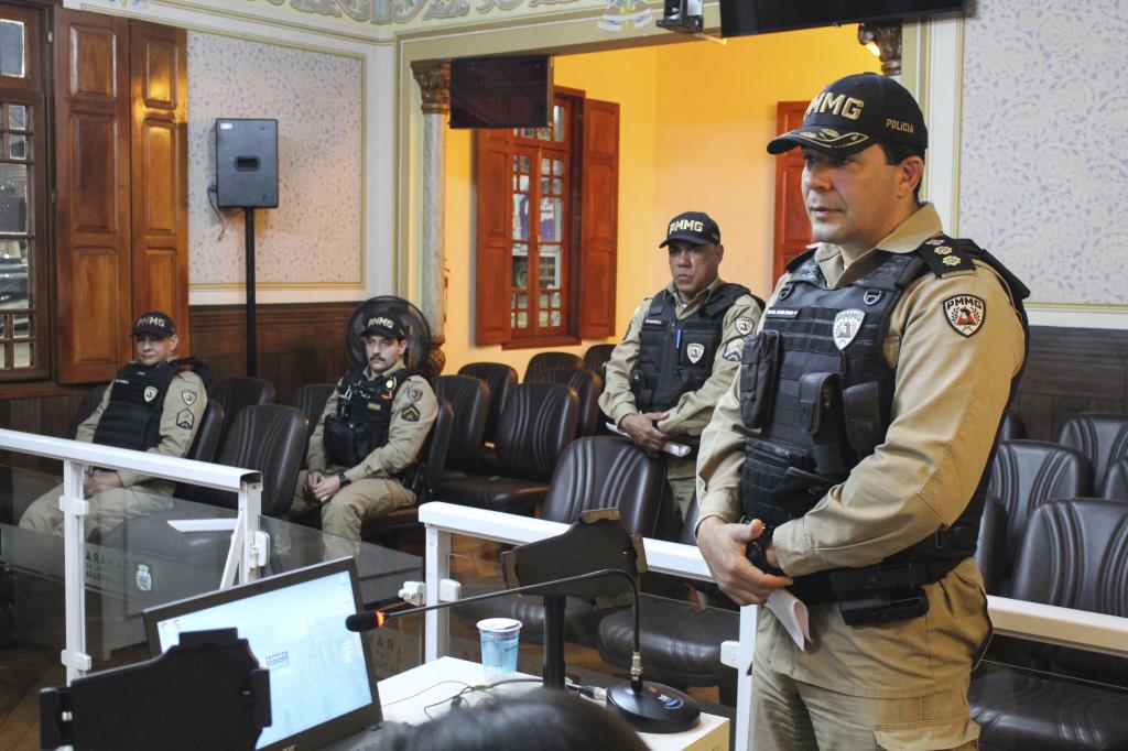 🚓🚨 SEGURANÇA PÚBLICA EM PAUTA: CÂMARA RECEBE COMANDO DA POLÍCIA E APRESENTA REINVINDICAÇÕES DA POPULAÇÃO!
