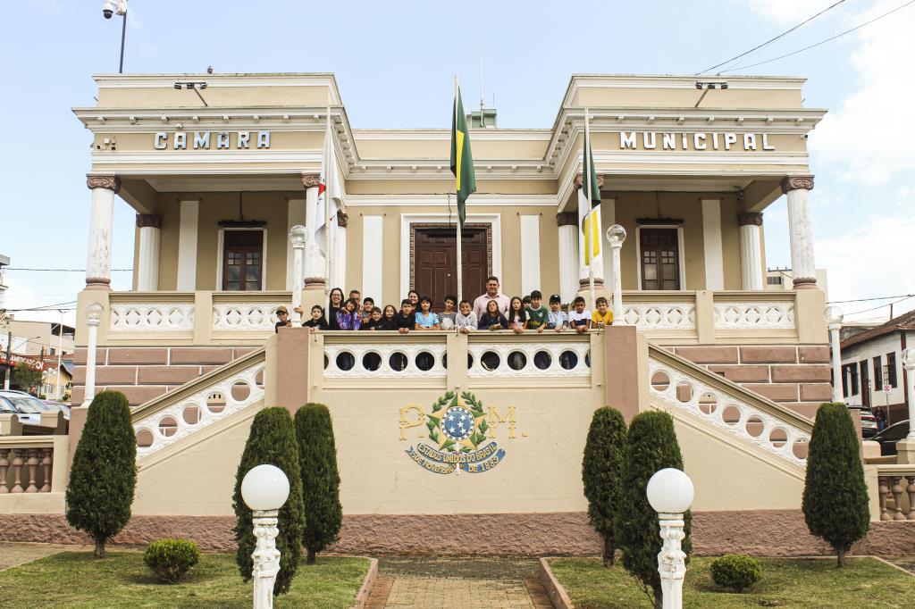 🏛️📚 Conhecimento, cidadania e história caminhando juntos!
