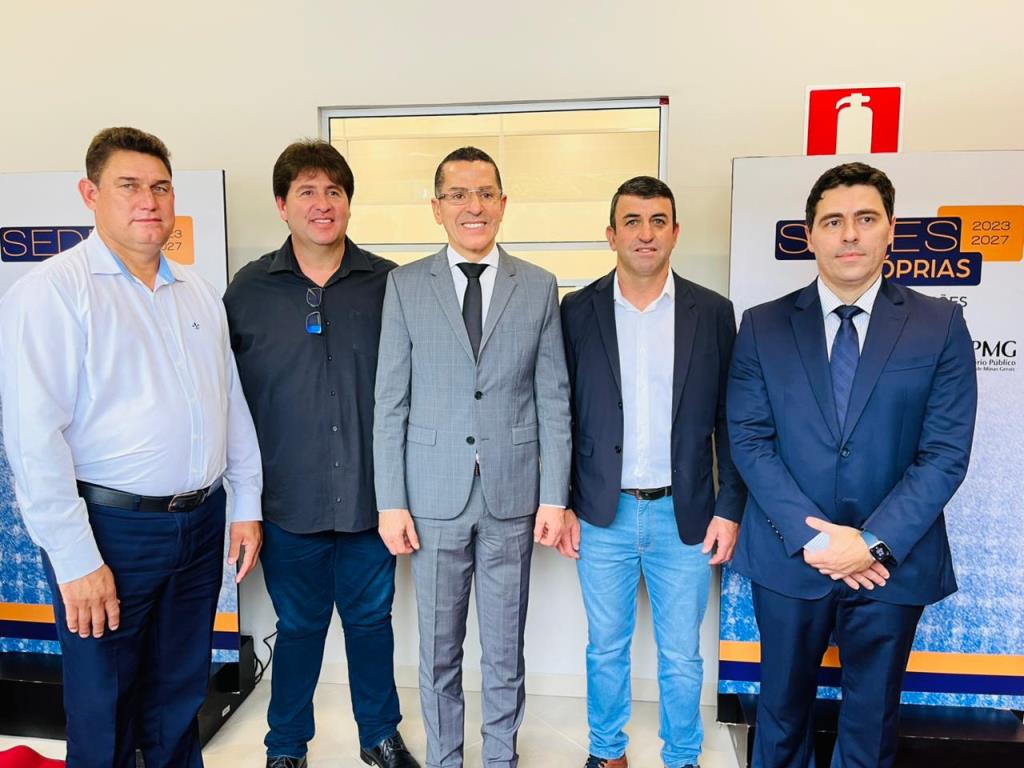 ✅ CÂMARA MARCA PRESENÇA NA INAUGURAÇÃO DA NOVA SEDE DO MINISTÉRIO PÚBLICO EM CAMANDUCAIA!