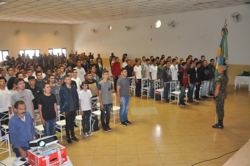 Caçapava realiza cerimônia de Dispensa de Incorporação para jovens alistados