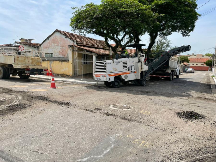 Prefeitura realiza recapeamento de ruas na Vila São João