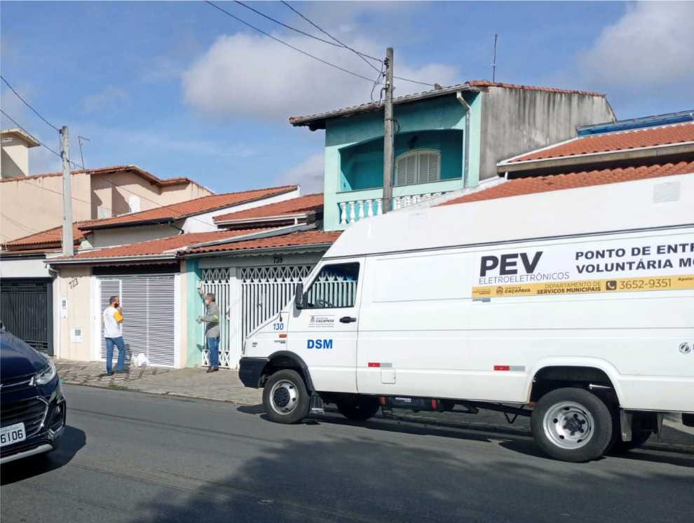 Moradores da Avenida Francisca Salles Damasco recebem ação de educação ambiental