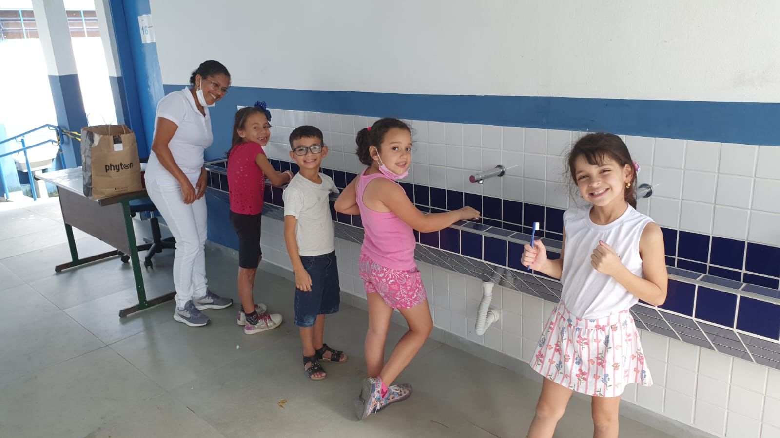Programa Saúde Bucal realiza ação preventiva na escola Hermengarda Rodrigues Braga