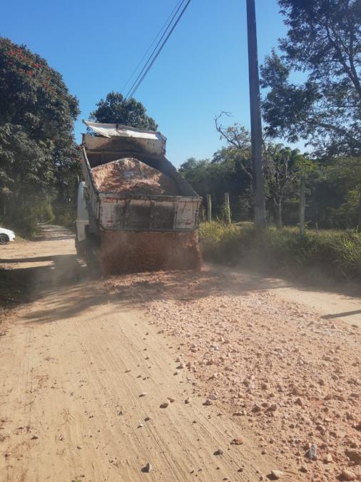 Município continua com manutenção de estradas rurais