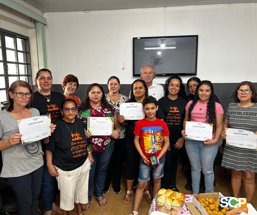 🧵🎓 Entrega de Certificados – Curso de Costura ✂️✨