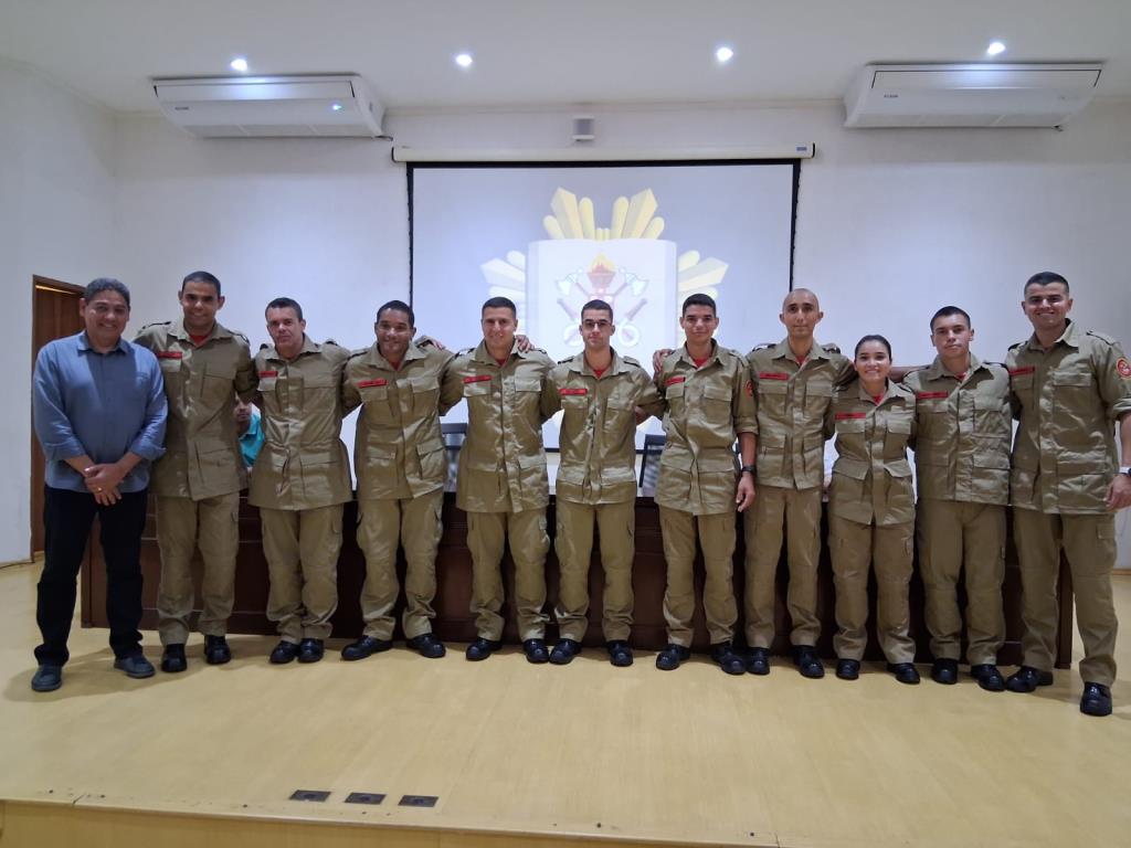 TATUÍ FORMA SUA PRIMEIRA TURMA DE BOMBEIROS CIVIS MUNICIPAIS, COMPOSTA POR 10 PROFISSIONAIS