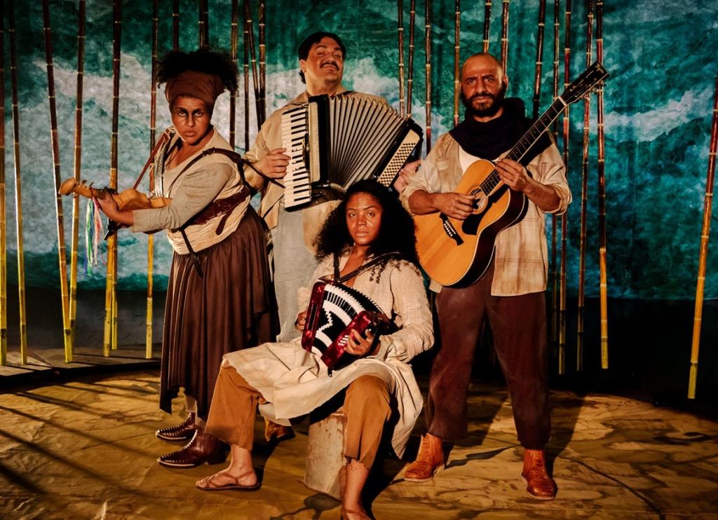 DUPLA COMPANHIA CELEBRA 10 ANOS COM O ESPETÁCULO “POR TRÁS DO CÉU”, DIRIGIDO POR INÊS PEIXOTO, INSPIRADO NA OBRA DE CAIO SÓH