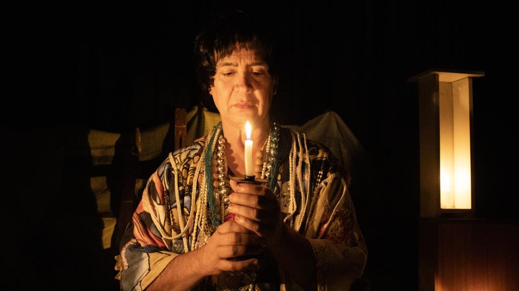 ESPETÁCULO “A LOUCURA QUE ILUMINA” LEVA REFLEXÃO E ARTE AO CAPS II NO DIA DA LUTA ANTIMANICOMIAL