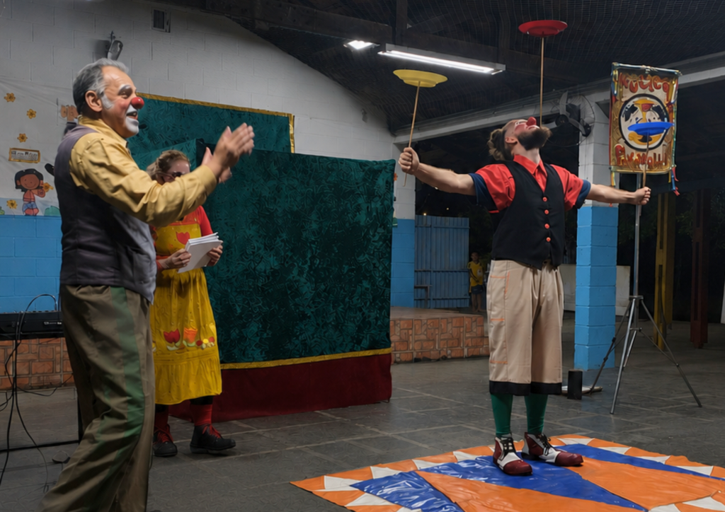 TEMPORADA DE “AS PERIPÉCIAS DE TULIPA, ORELHINHA E PIKOKA NO CIRCO PÉ VERMEIO” LEVOU ARTE E CULTURA A DIFERENTES PÚBLICOS