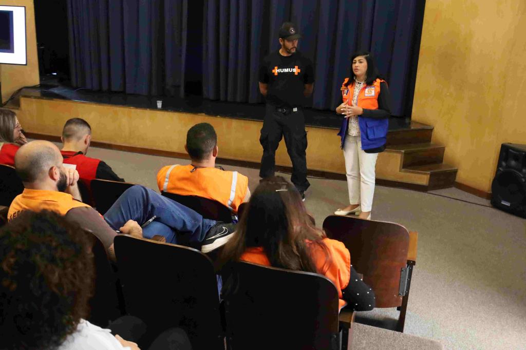 Defesa Civil de Teresópolis participa de treinamento sobre gestão de emergências