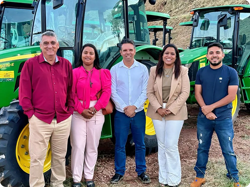 Jaíba é contemplada com máquinas agrícolas em evento com o presidente Lula em Contagem