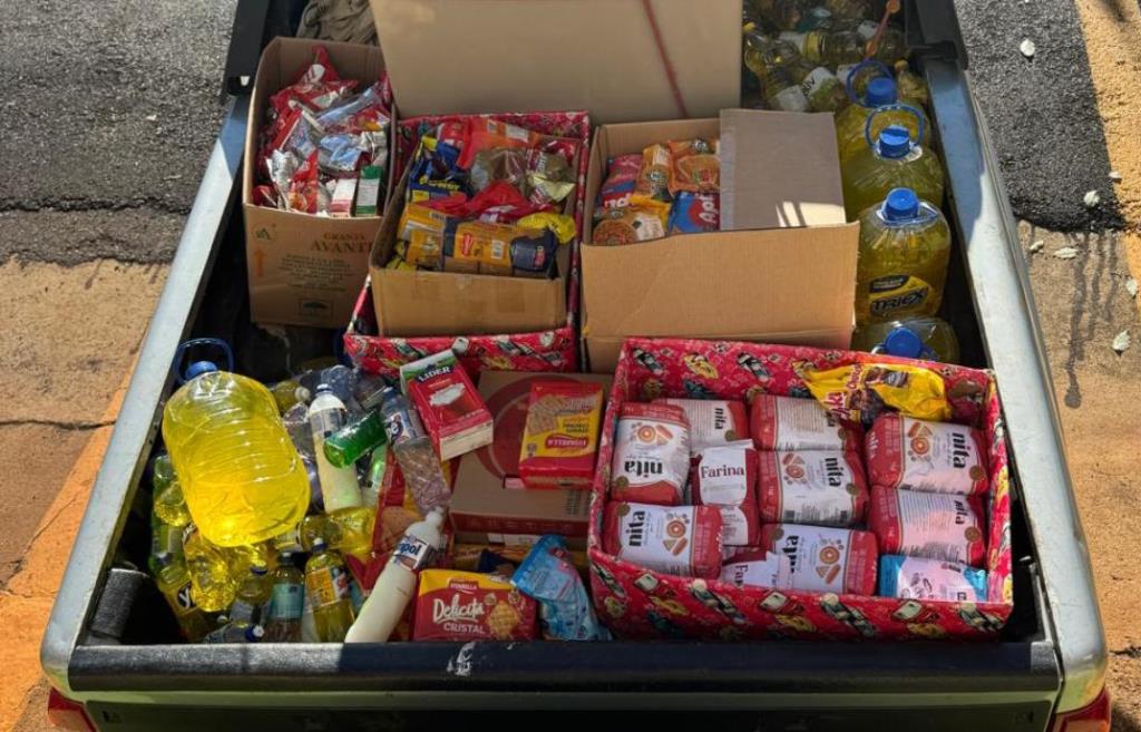 Banco de Alimentos recebe doação do Externato Santa Terezinha