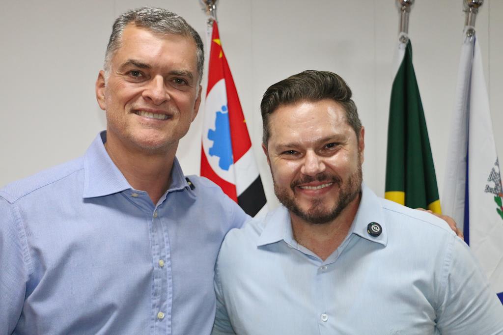 Prefeito Dr. Lapena recebe deputado Danilo Campeti para discutir investimentos em Araraquara