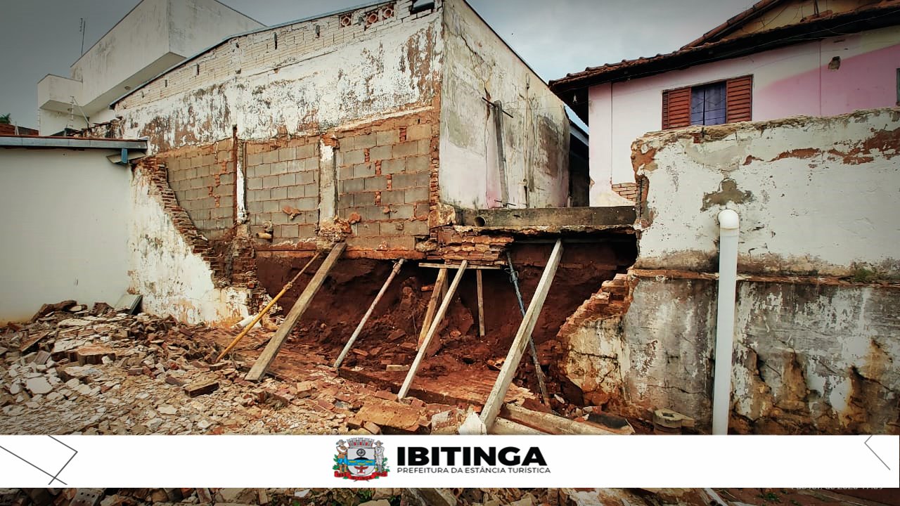 Defesa Civil de Ibitinga atua em caso de desmoronamento de estrutura de casa que faz divisa com o CATI