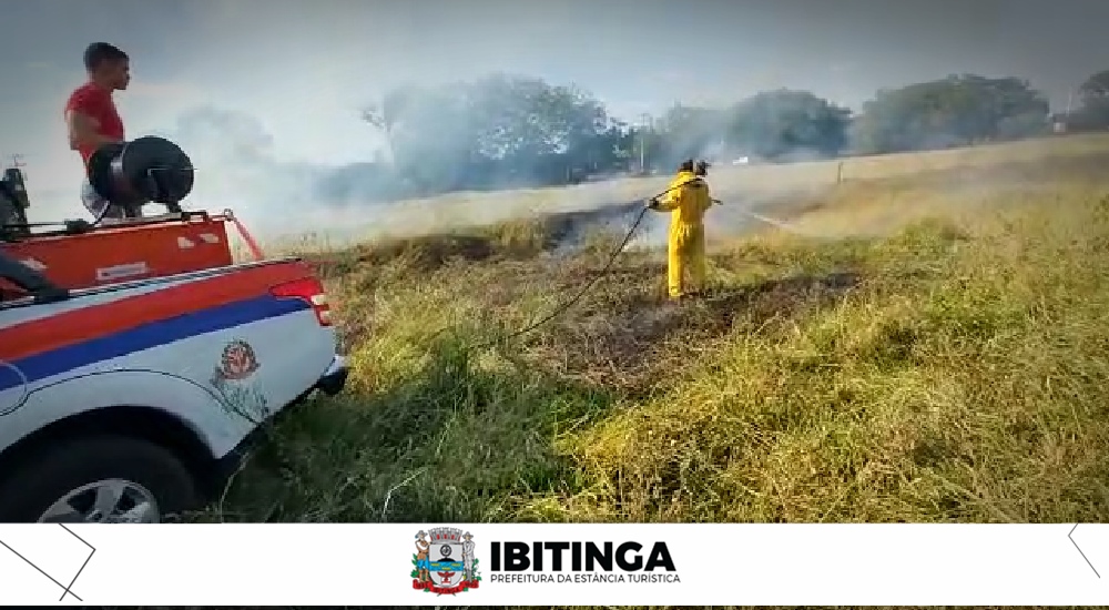 Defesa Civil atua em focos de incêndio auxiliando o Corpo de Bombeiros de Ibitinga