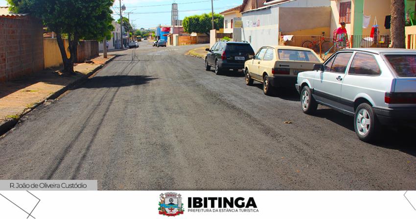 Prefeitura realiza correção asfáltica por meio de refilamento, na Vila Izolina e no Saltinho