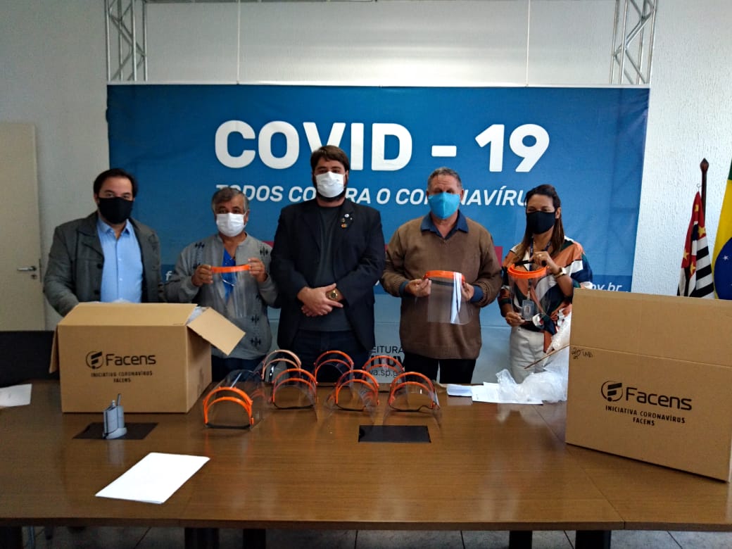 Governo Municipal recebe doação de protetores faciais Face Shield  produzidos pelo IFTM - Guia Patrocínio Agora!