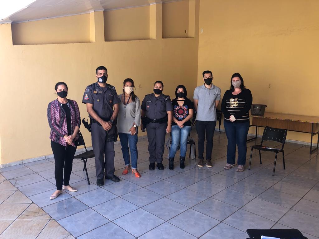 Creas e Polícia Militar se reúnem por parceria para enfrentamento da violência doméstica