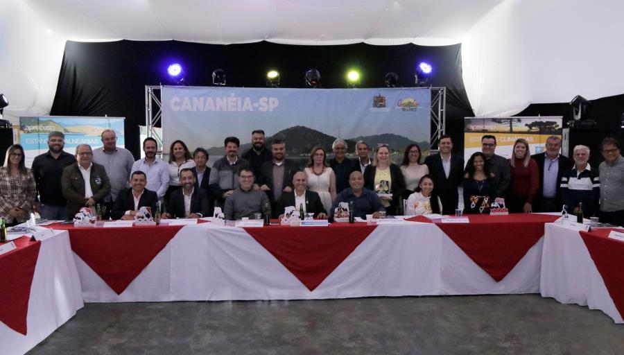 Cananéia sedia 4ª Reunião de Prefeituras da APRECESP