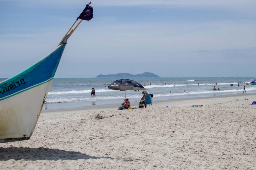 Ilha Comprida, o privilégio de contar com 74 km de praias sem poluição e muitos atrativos naturais