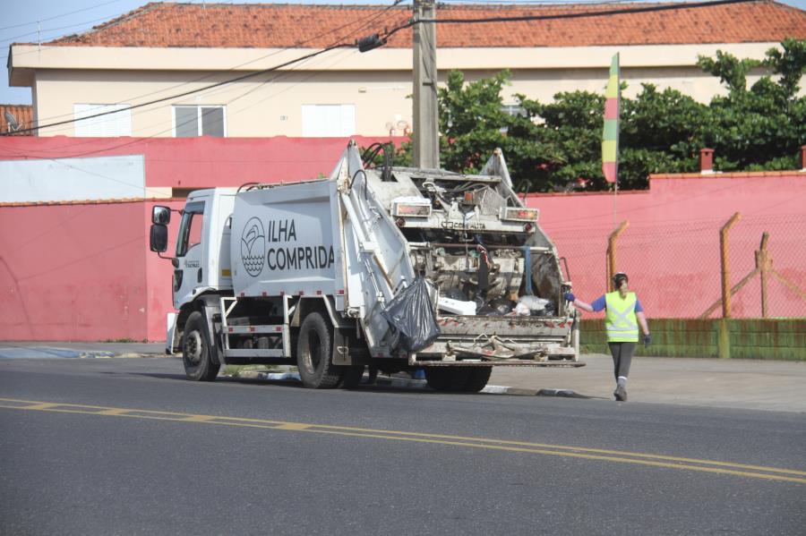 Município reforça número de containers e tambores para a coleta de lixo e pede apoio de todos para a campanha Cidade Limpa