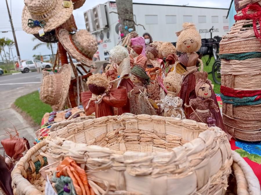 Feira de Artesanato Solidária prossegue hoje 06/09, no Espaço Cultural