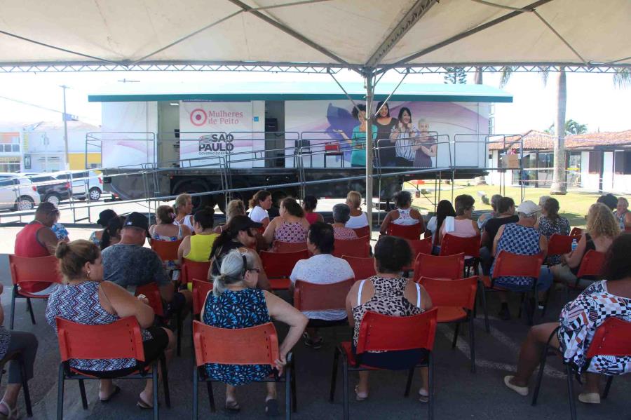 Carreta da Mamografia atende na Ilha até 18/01