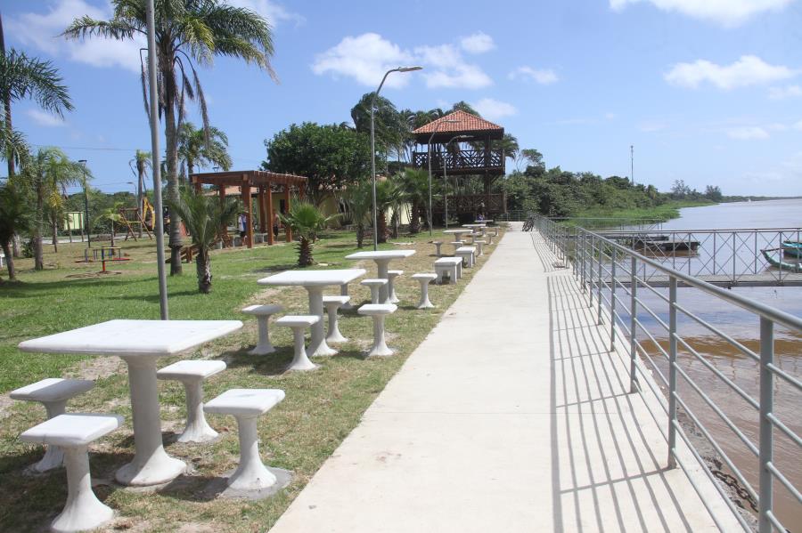 Novo complexo turístico no antigo Porto da Balsa volta os olhos da cidade para a beleza cênica do Mar Pequeno, no turismo além praias
