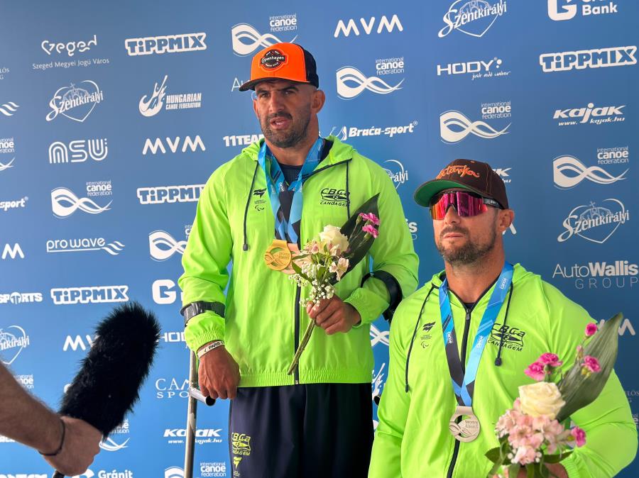 Atletas que treinam no Polo Nacional de Paracanoagem da Ilha conquistaram, na manhã deste sábado 11.05 ouro e prata no Mundial, na Hungria