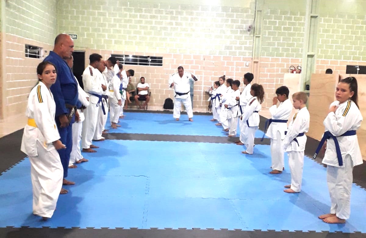 Aulas de Judô na Academia Municipal da Ilha já somam 140 alunos e inscrições continuam abertas