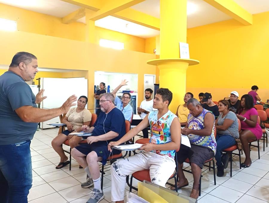 Curso de Pintor no Espaço Cidadania prepara novos profissionais para o mercado de trabalho