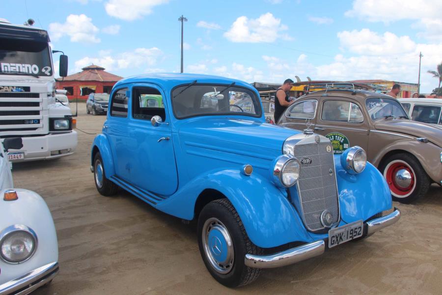 Nostalgia- Carros que marcaram diferentes épocas estão em exposição na Ilha no Old Tour on The Beach neste sábado 16/04