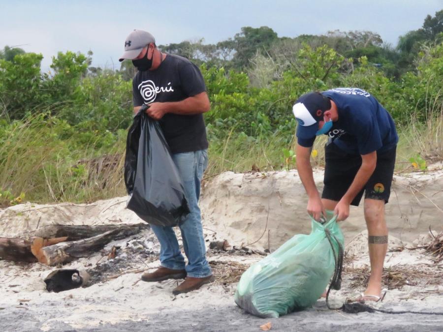 Integrantes do Remar Limpar Ensinar , moradores e administração do Boqueirão Sul recolheram 35 kg de materiais encaminhados para reciclagem