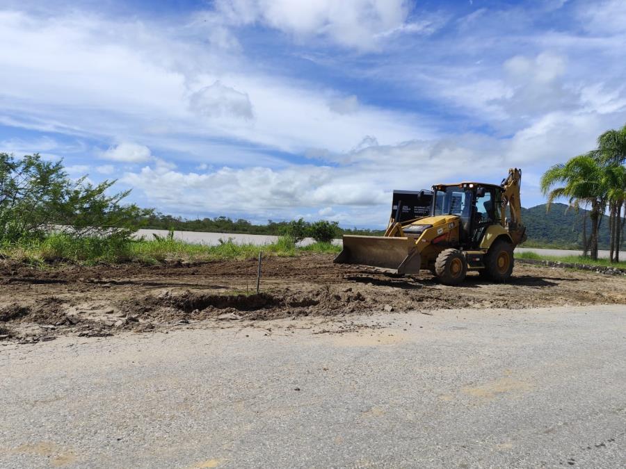 Começaram as obras de Revitalização Urbanística da Av. 27 de Outubro, na margem do Mar Pequeno