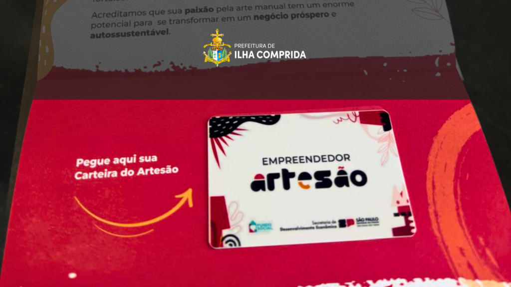 Prefeitura de Ilha Comprida orienta artesãos sobre a Carteira do Artesão