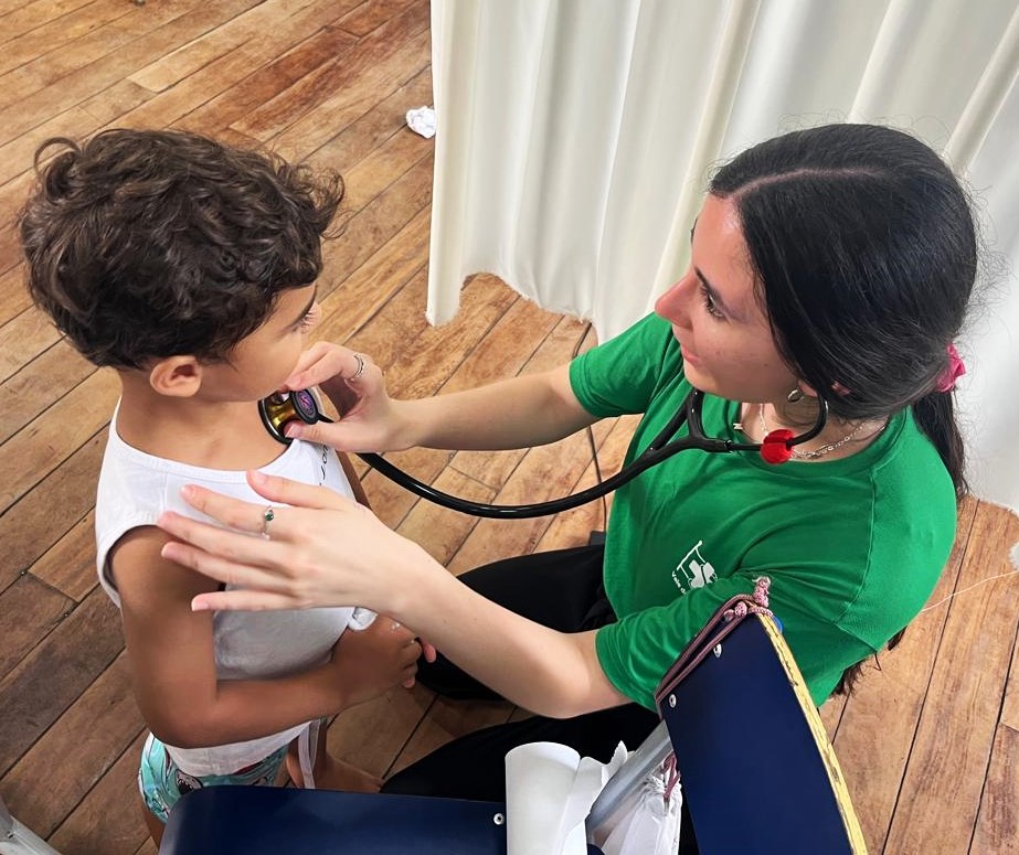 Consultas médicas do projeto Bandeira Científica (USP) nas áreas de Pediatria, Ginecologia e Clínica Médica prosseguem até o sábado 21.12