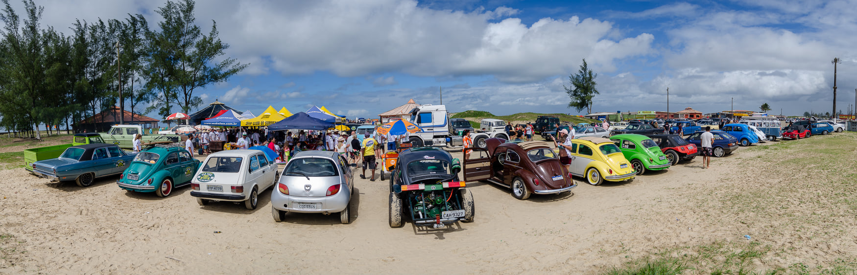 Com carros antigos de todas as épocas, a Ilha sedia, entre 6 e 9/04, a sétima edição do ''Old Tour on The Beach''