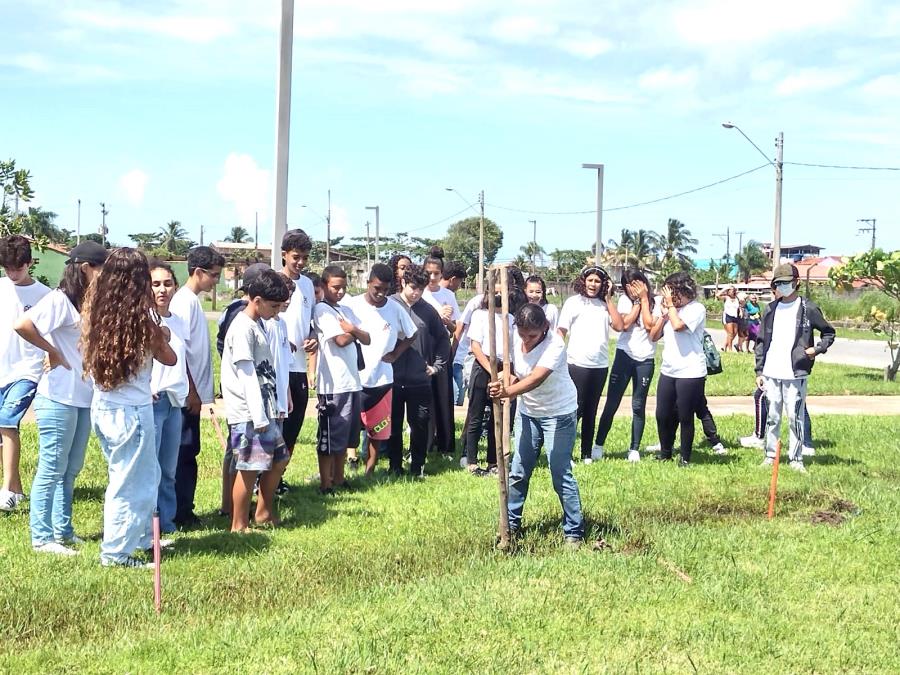 Projeto “Um Pulo na Praça” une Educação Ambiental , Artes e Geografia