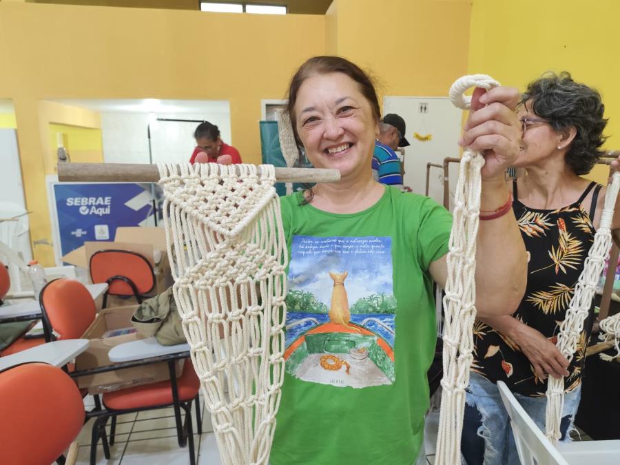 Oficina ensina que não há limites na criação de peças com a arte do Macramê