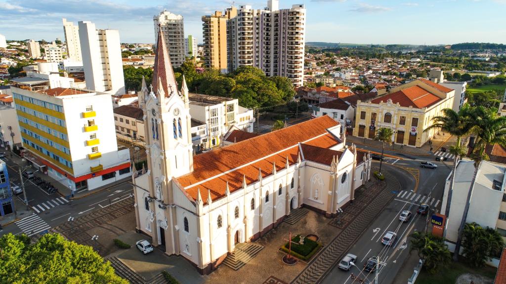 Imagem de Prefeitura e SEBRAE-SP lançam programa Empreenda+ São João