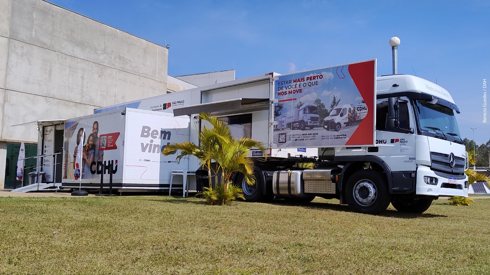 Imagem de CDHU E PREFEITURA de São João da Boa Vista promovem atendimento itinerante da CDHU móvel